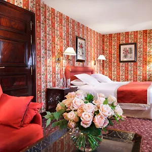 Hotell La Demeure Montaigne *****